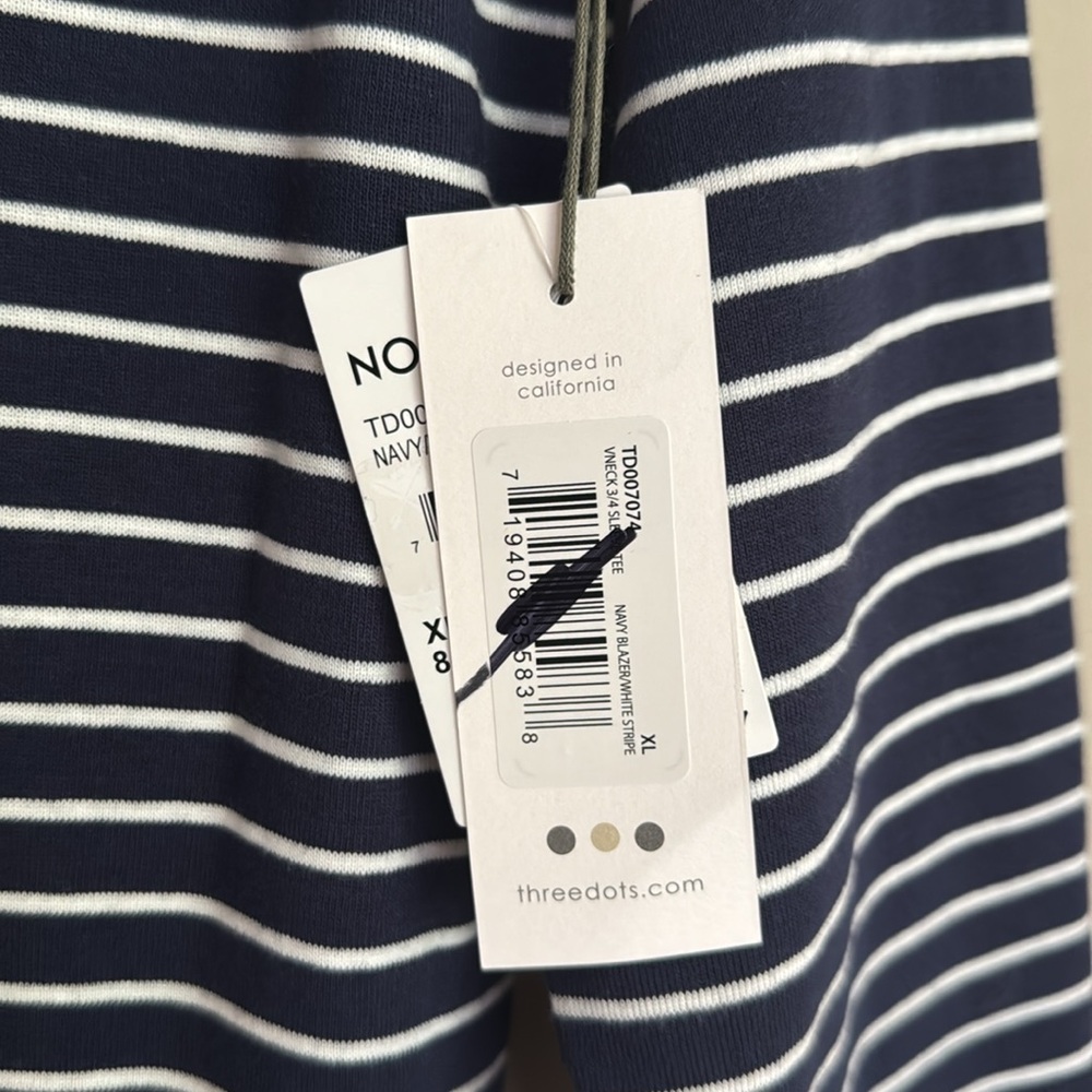 NWT- Three Dots vneck 3/4 sleeve striped shirt Blue & white striped, size XL - Picture 9 of 9